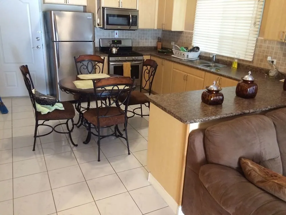 Ocho Rios Boardwalk Apartment 0*, אוצ'ו ריוס